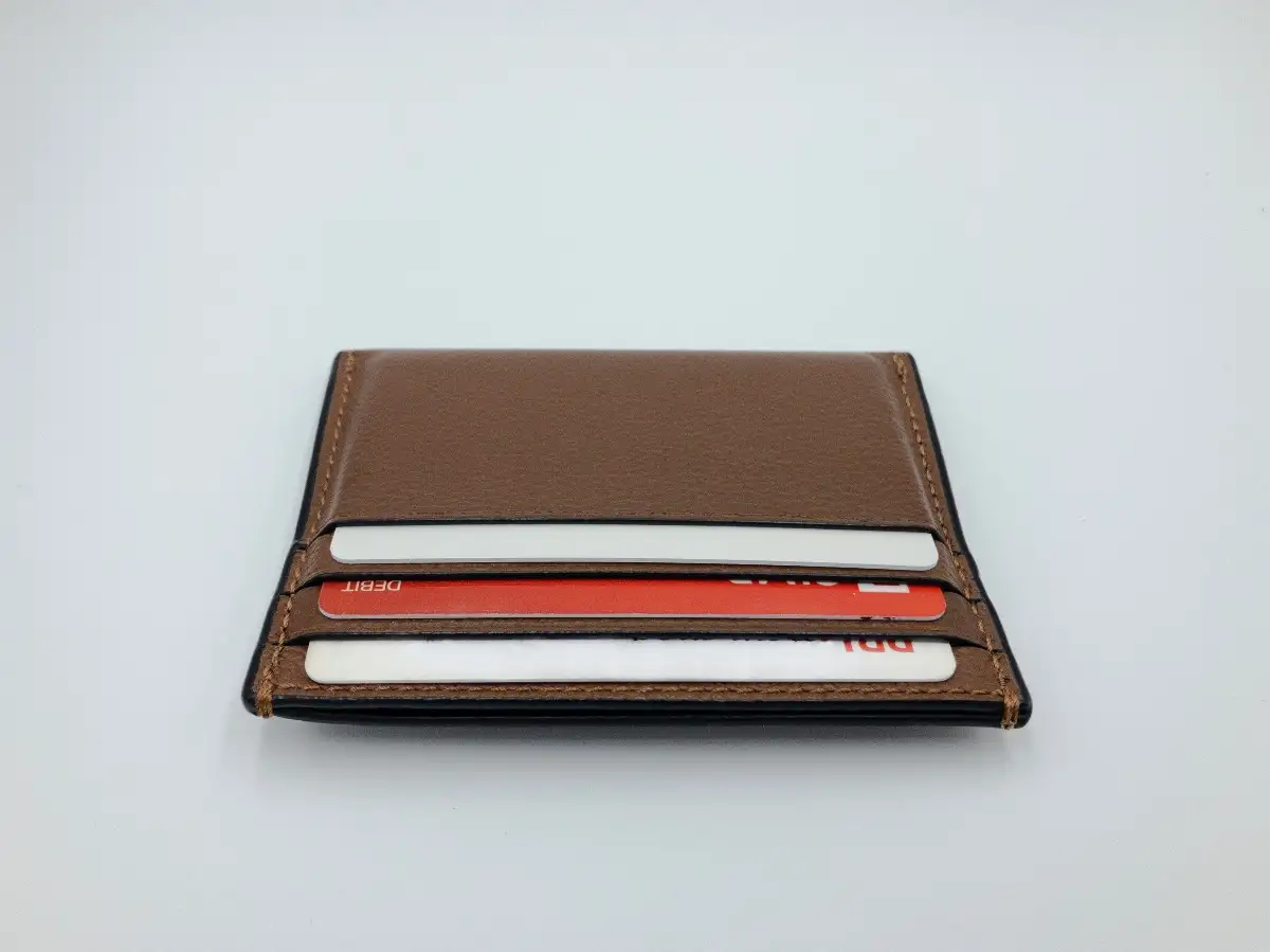 Porte-cartes en cuir